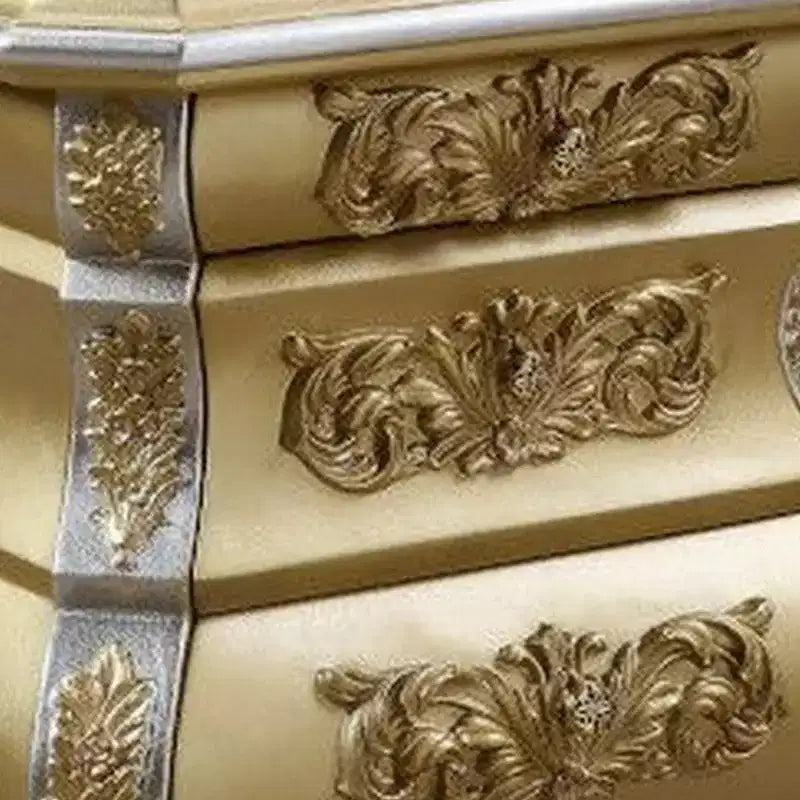 Comodino Tradizionale Dorato con 3 Cassetti Intagliati, Singolo