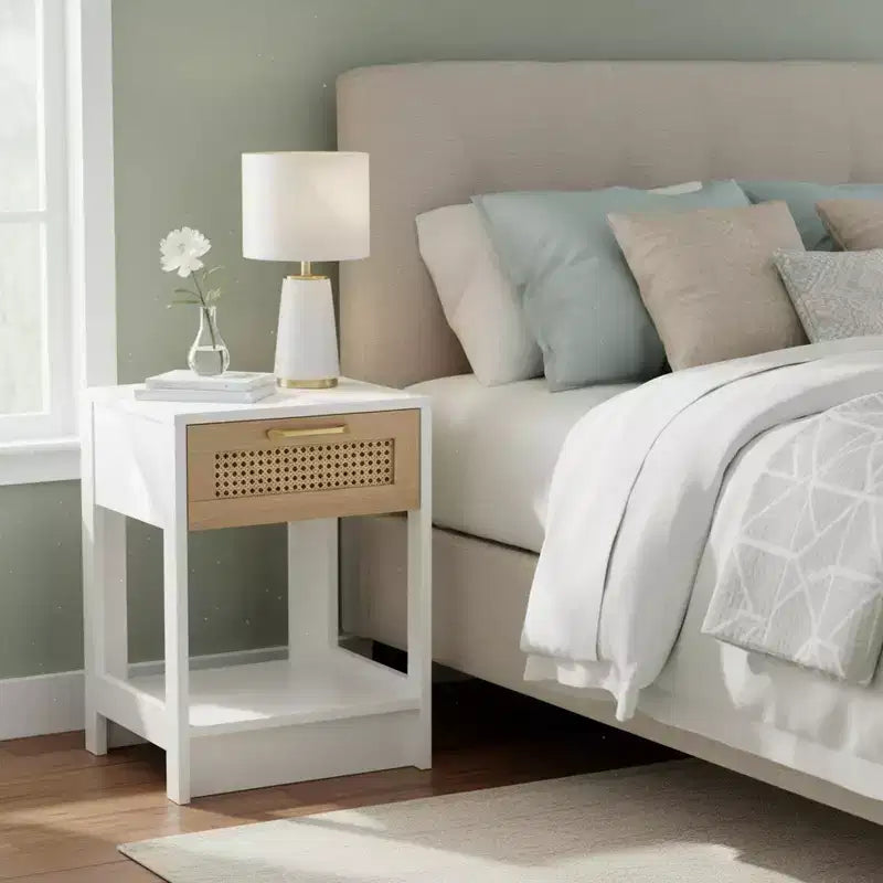 Comodino con cassetto in rattan naturale/bianco e ripiano aperto – Montaggio per 1 persona